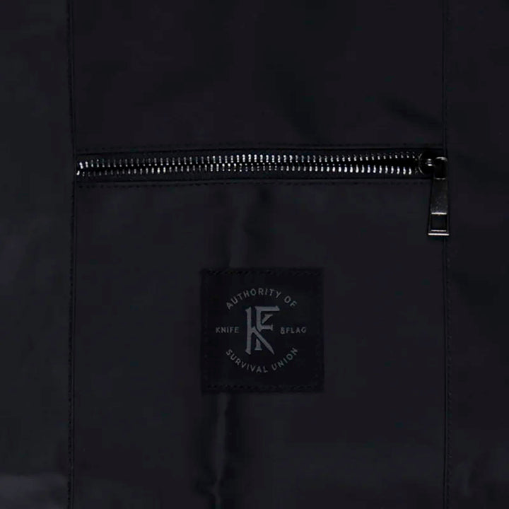 Knife & Flag Non-Porous Split Leg Apron — Black - Ultimate Tattoo SupplyKnife & Flag Non-Porous Split Leg Apron — Black