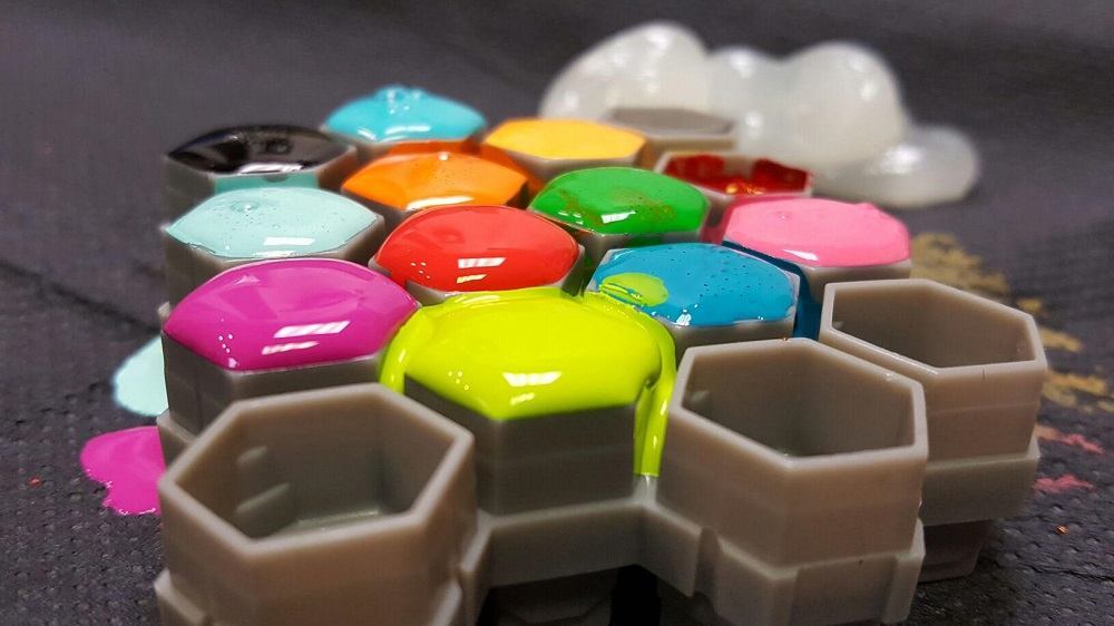 Hive Caps™ — Bag of 200 Ink Caps (50 Pieces) — Pick Color - Ultimate Tattoo Supply