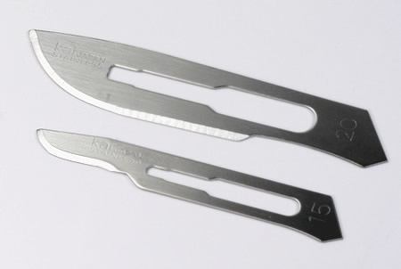 #20 Xinda Surgical Steel Scalpel Blade for Scarification — Price Per 1 - Painful Pleasures